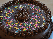 torta cioccolato confettini colorati