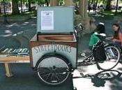 Street books: biblioteca mobile senza tetto