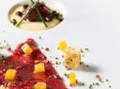 Tatar Carpaccio cervo barbabietola gialla brioche ginepro.