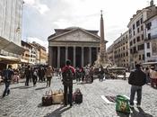 Piazza Pantheon, vergogna!