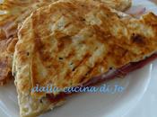 Pane naan carne salada e...
