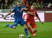 Repubblica Ceca-Islanda 2-1, rimonta vincente Rosicky