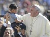 Papa Francesco contrario alle adozioni coppia gay. bambini hanno bisogno papà mamma”