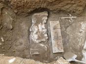 Ritrovata stele Atene