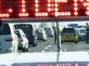 Siracusa: incidente autostrada, auto finisce fuori strada precipita cavalcavia