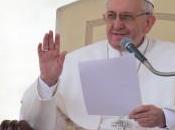 Papa Francesco alle parrocchie: “Scandaloso pagamento sacramenti, popolo perdonare”