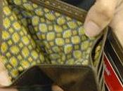 Istat: fiducia consumatori cala novembre