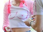 Miley Cyrus smentisce, Miami “maglietta topless”