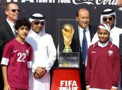 Qatar, l’emiro ospiterà mondiali 2022 paga operai tifare negli stadi