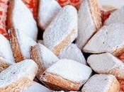 biscotti ricciarelli sono delle classiche ricette rispolveriamo periodo natalizio.