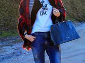 Outfit: maxi sciarpa double face tshirt personalizzata Snapmade