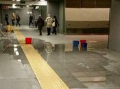 Vergogna capitale: metro roma pianto, sfiora ridicolo! fermata libia, inaugurata anni, gia' acqua tutte parti!