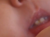 Neonata nasce denti inferiori, fotografia spopola