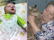 Russia, gatta Masha salva bambino abbandonato riscaldandolo