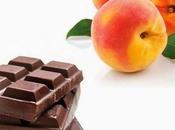 Ciambellone salsa cioccolato pesche noci.