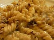 Fusilli gorgonzola noci radicchio