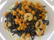 Tagliolini nero seppia zucca gamberi