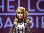 Anche Barbie diventa smart