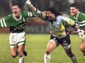 (VIDEO)Old football 1995 Crazy goalkeeper René Higuita scores from free kick Copa Libertadores semifinal #legend