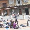Seduto Piazza Campo, Siena