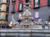Senso civico Napoli. Napoletani ripuliscono notte monumenti imbrattati vandali