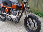 Triumph T100 Street Tracker