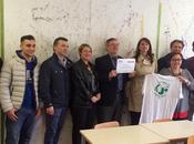 PAVIA.Gli studenti dell'Itis giorni hanno ritinteggiato aule. posto della Provincia.