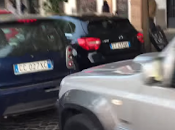 Video. volete capire profondo rapporto marcio malato lega romani alle loro auto andate Viale Aventino qualsiasi