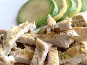 Composizione tonno crudo, olio all'arancia quenelle avocado.