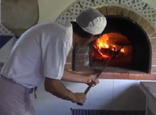 Video. Ecco Antonio, pizzaiolo domicilio insegna fare pizza