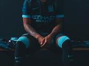 Manchester City, maglia trasferta 2015: luna sulle maniche