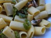 Pasta muscoli (cozze liguri) friggitelli (peperoncini verdi campani)