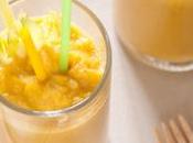 Smoothie verdura, mela, carota sedano