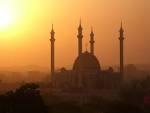 Bernard Lewis; “L’islam prenderà l’Europa spada, demografia”