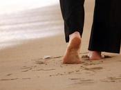 Marcia delle donne degli uomini scalzi Napoli