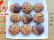 Biscotti vegan alla nocciola