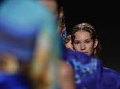 Colori stampa paisley primavera estate 2016 Milano Moda Donna