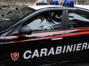 17enne punta pistola ruba scooter: poliziotto avrebbe sparato