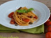 Pasta pomodori Pachino, capperi basilico fresco