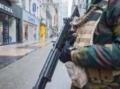 Bruxelles, città fantasma: caccia uomini bomba. Ecco situazione attuale