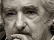 Josè Pepe Mujica intervistato: “Viviamo comprando buttando…è miserabili consumare vita perdere libertà”