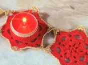 Decorazioni uncinetto Natale: nastro tavola portacandela