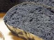 Pizza pane nero carbone vegetale