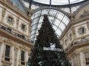 Decorazioni shopping quadrilatero della moda. Decorations fashion district Milan)