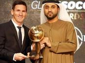 Giorgio armani veste lionel messi globe soccer awards 2015 dubai‏