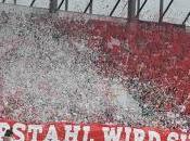 (VIDEO)30.000 Weiss Essen's fans atmosphere, league Germany