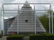 Luoghi Misteriosi: piramide degli Illuminati Blagnac, Francia