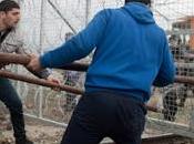 recinzione confine Grecia Macedonia stata sfondata gruppo migranti