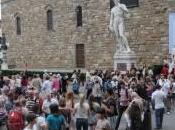crescita numero turisti Italia, entrate perdita miliardi euro