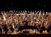 ritorno alle origini Abbado trionfa Valli, insieme Marta Argerich, l'Orchestra Mozart gemellate insieme.